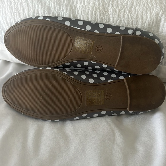 Add to bundle, I’ll send DISCOUNT!
Lands’ End Journee size 6.5 - Picture 4 of 6